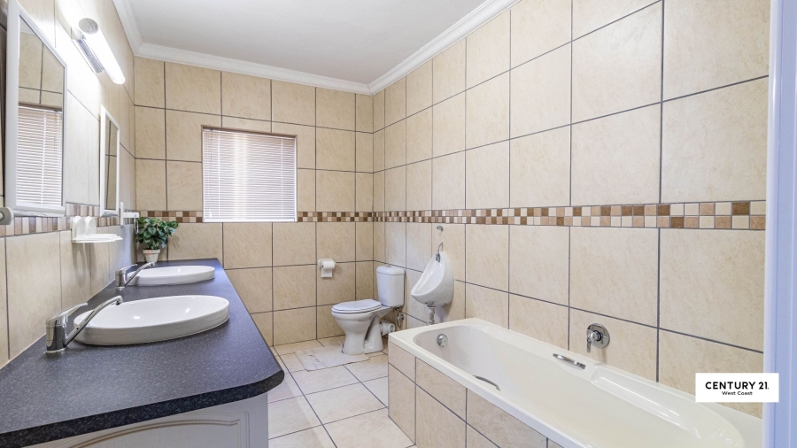 3 Bedroom Property for Sale in Port Owen Western Cape